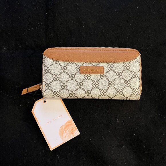 Ann Miller Handbags - NWT Ann Miller Women’s Brown Wallet
